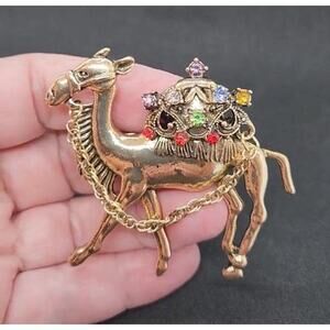Camel Brooch Gold Tone Ornate Rhinestone Saddle Christmas Animal